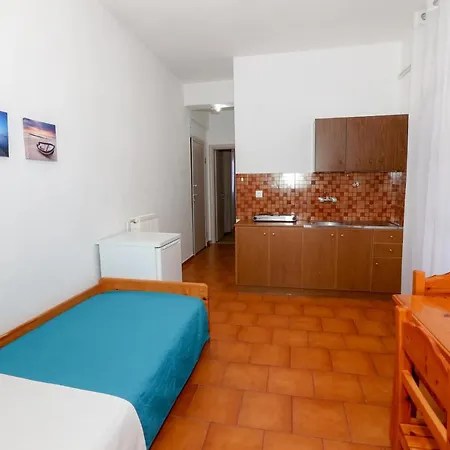 Athina Apartments Kato Korakiana Exterior photo